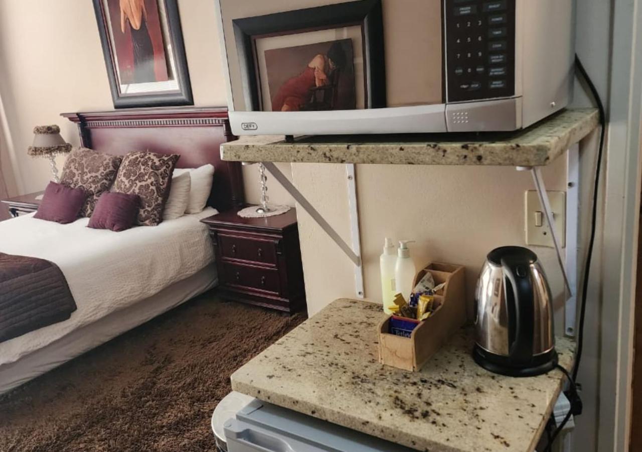Villa Rose Cottages Bloemfontein Habitación foto